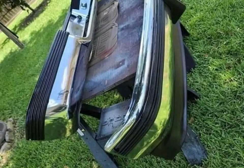 88-99 Chevy bumpers front and back - Image 3