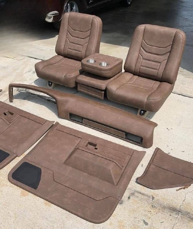 1973–1987 Chevy Squarebody Full Interior - Image 2