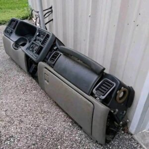 1999–2006 Chevy Silverado/Tahoe/Suburban Complete Dashboard